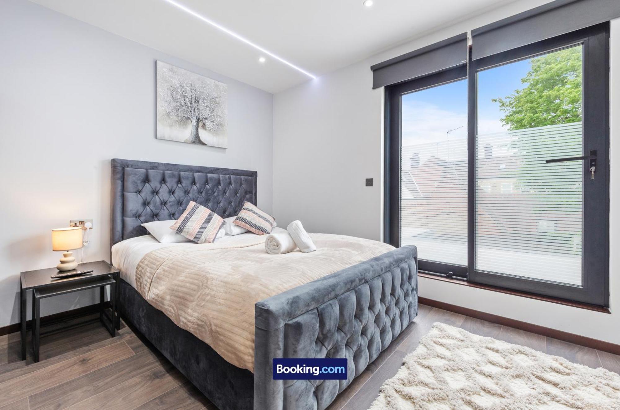 Stylish Studio Apt By Stay Smart Short Lets & Serviced Accommodation Woodstock With Free Wifi London Exterior photo