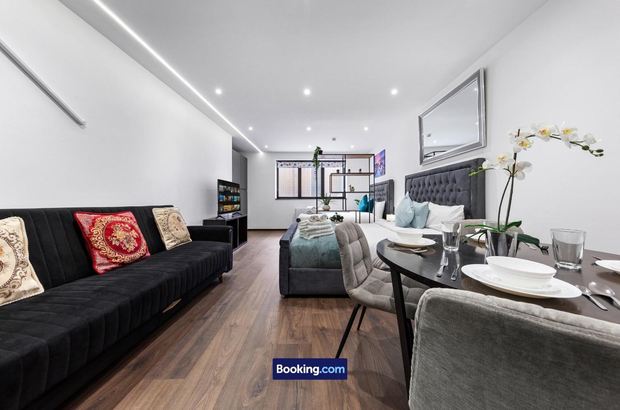Stylish Studio Apt By Stay Smart Short Lets & Serviced Accommodation Woodstock With Free Wifi London Exterior photo