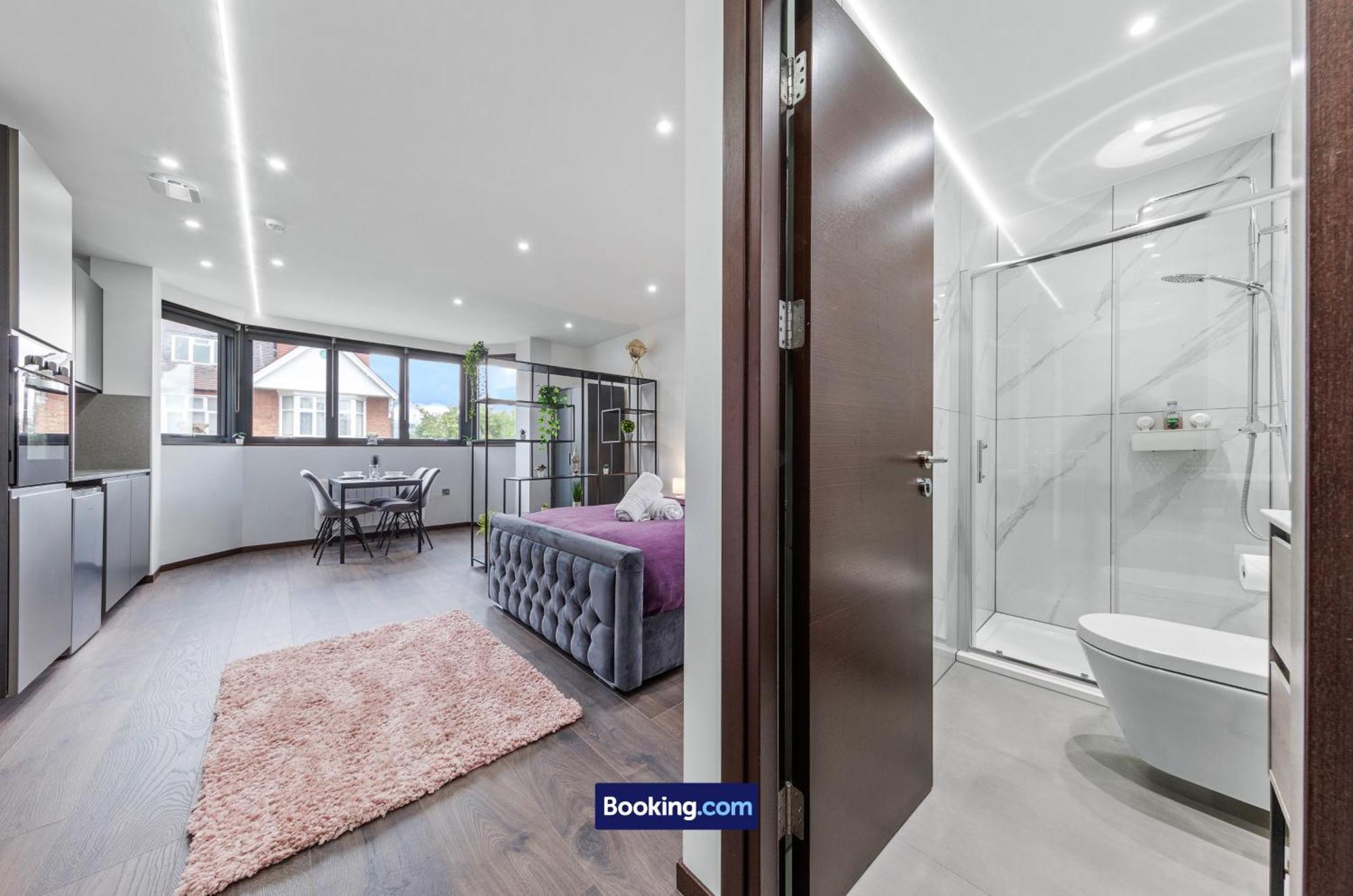 Stylish Studio Apt By Stay Smart Short Lets & Serviced Accommodation Woodstock With Free Wifi London Exterior photo