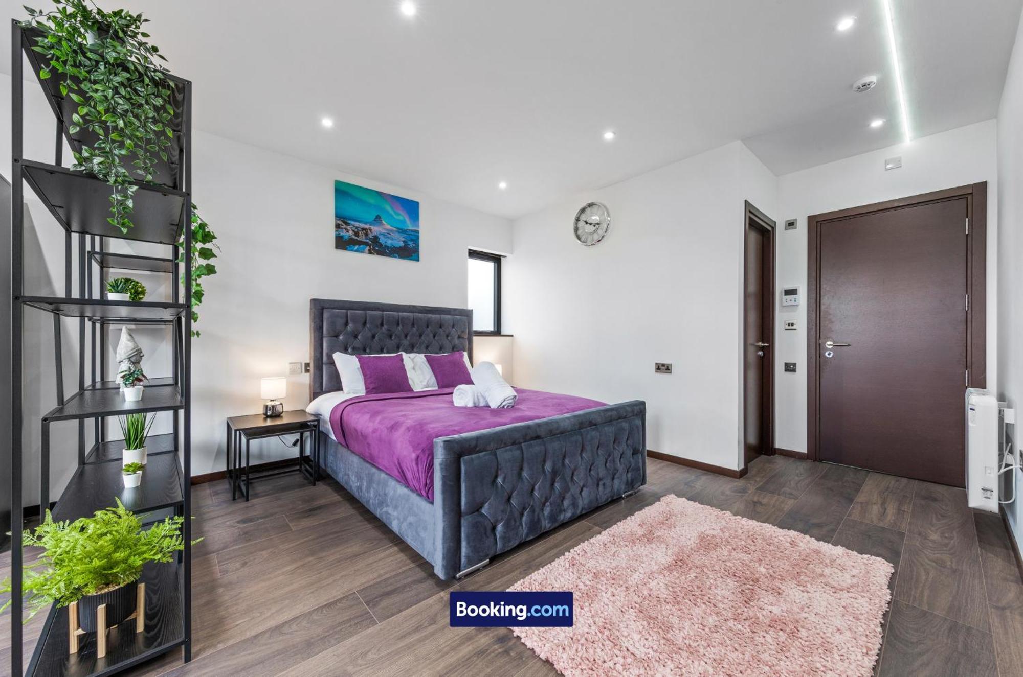Stylish Studio Apt By Stay Smart Short Lets & Serviced Accommodation Woodstock With Free Wifi London Exterior photo