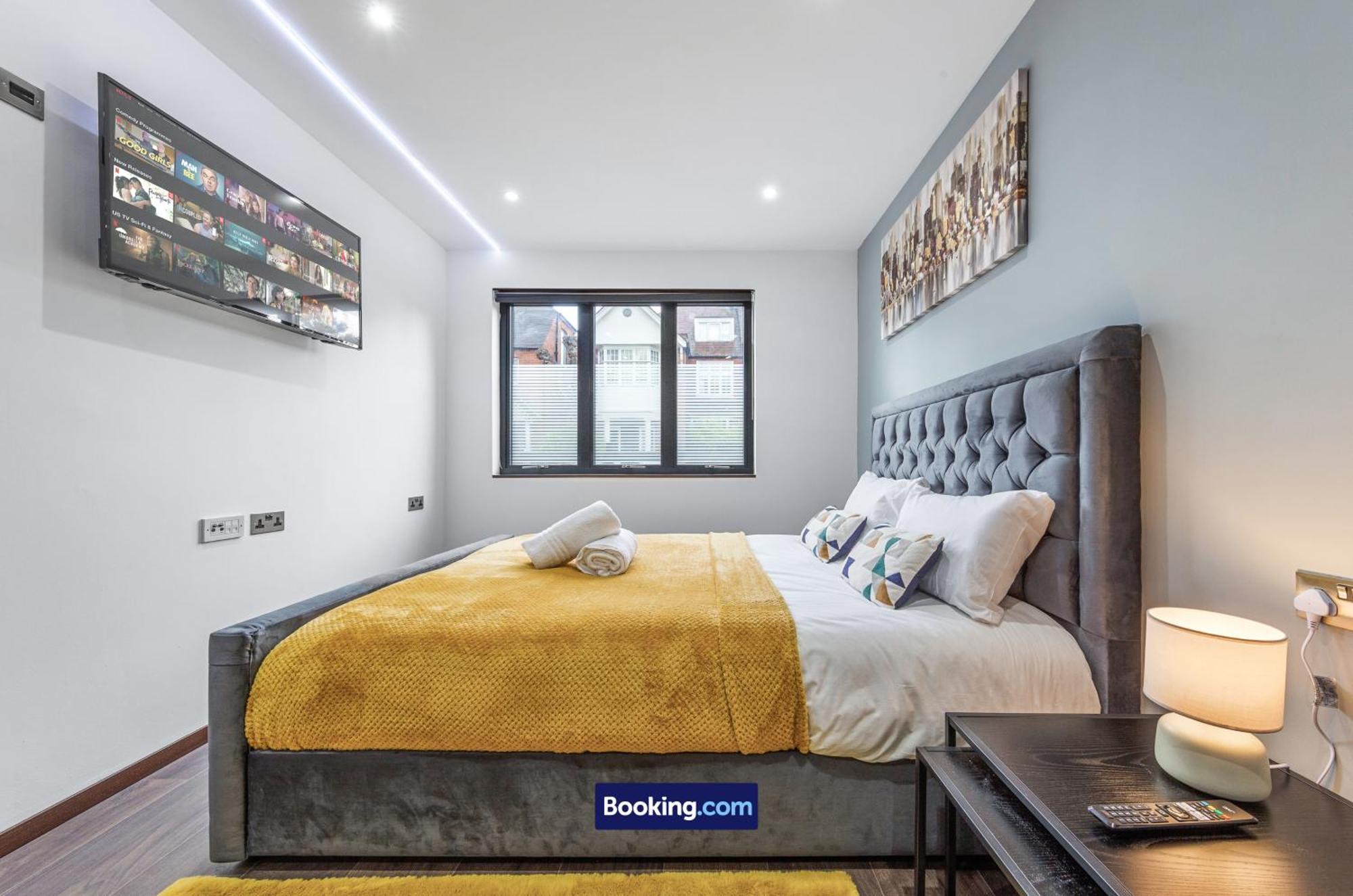 Stylish Studio Apt By Stay Smart Short Lets & Serviced Accommodation Woodstock With Free Wifi London Exterior photo