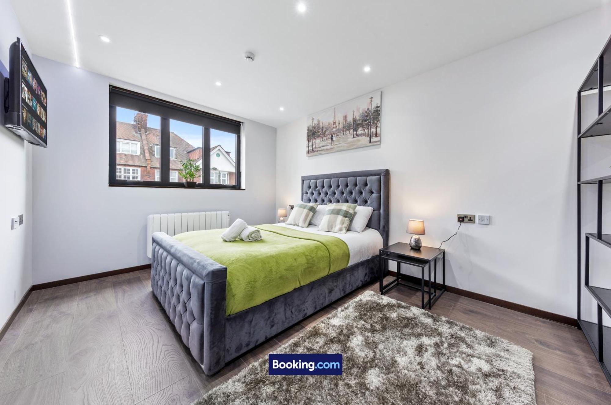 Stylish Studio Apt By Stay Smart Short Lets & Serviced Accommodation Woodstock With Free Wifi London Exterior photo