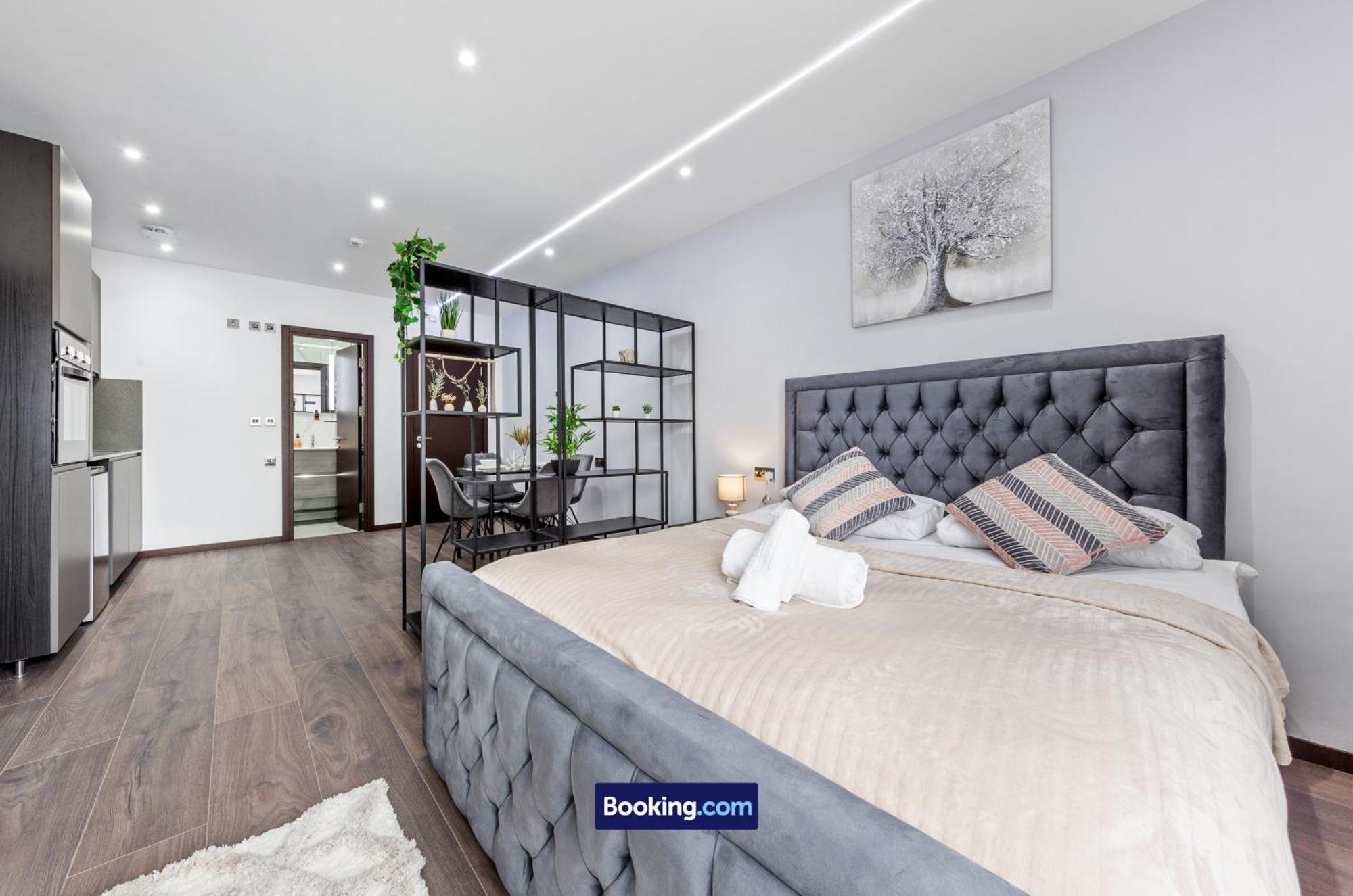 Stylish Studio Apt By Stay Smart Short Lets & Serviced Accommodation Woodstock With Free Wifi London Exterior photo