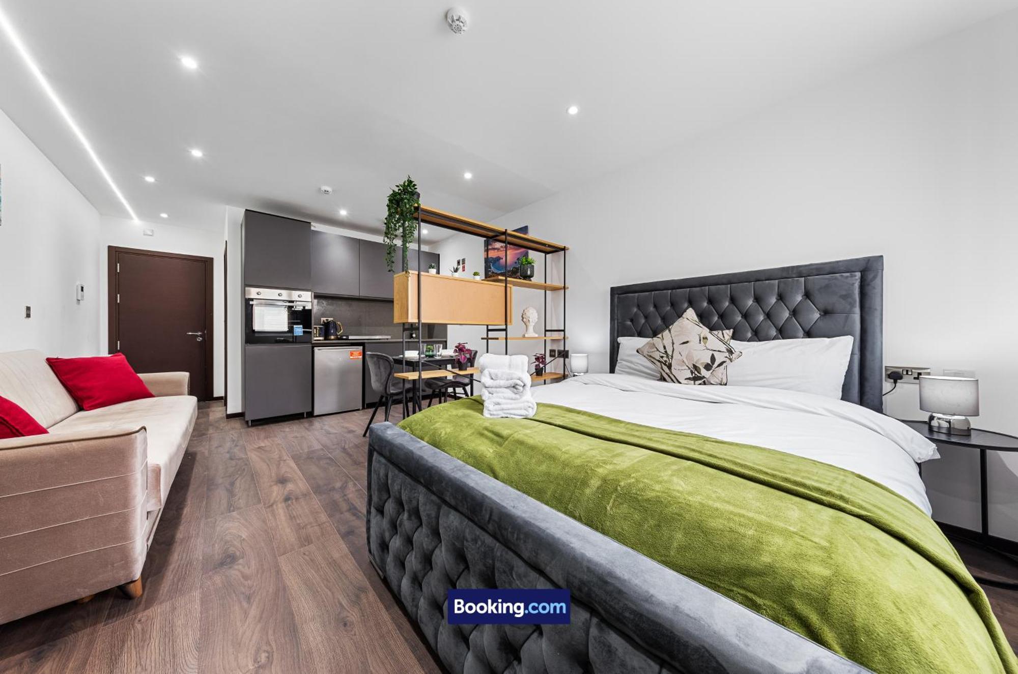 Stylish Studio Apt By Stay Smart Short Lets & Serviced Accommodation Woodstock With Free Wifi London Exterior photo